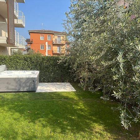 Lifestyle Apartments Dante 巴多利诺 外观 照片