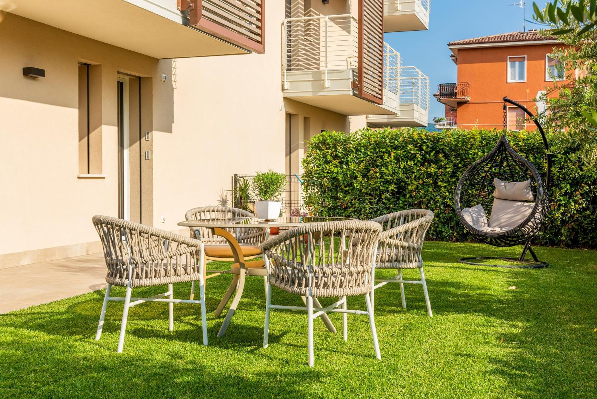 Lifestyle Apartments Dante 巴多利诺 外观 照片