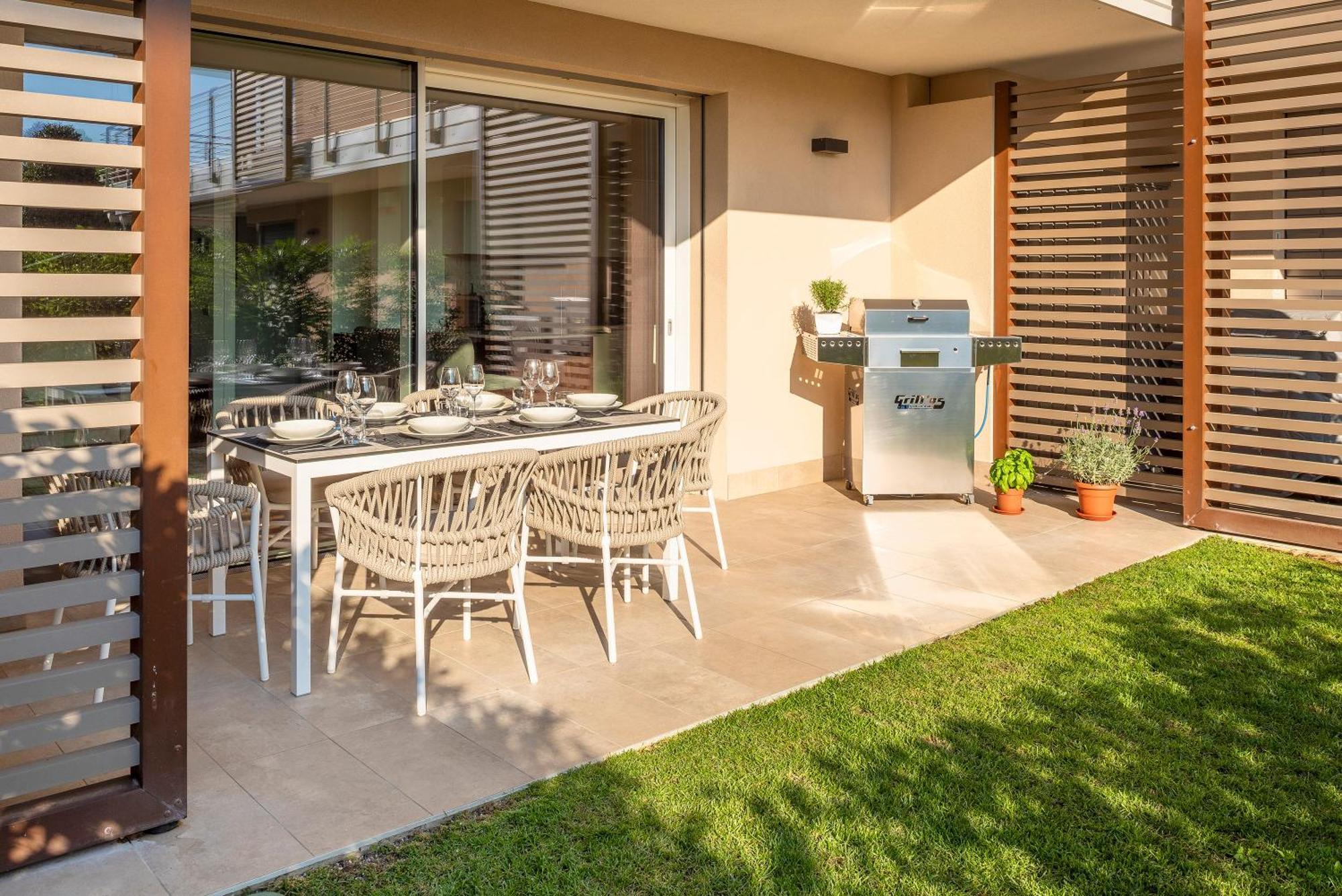 Lifestyle Apartments Dante 巴多利诺 外观 照片